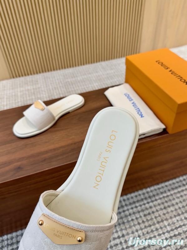 2025 Women Louis Vuitton White Leather Slippers LY00200