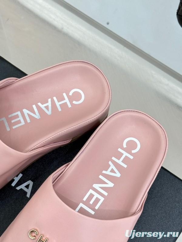 2025 Slippers Chanel Pink Leather Slippers