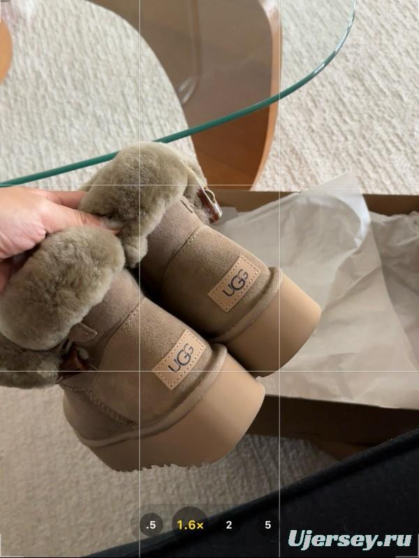 2024 Women UGG Beige Suede Shearling Ankle Boots MJ00170