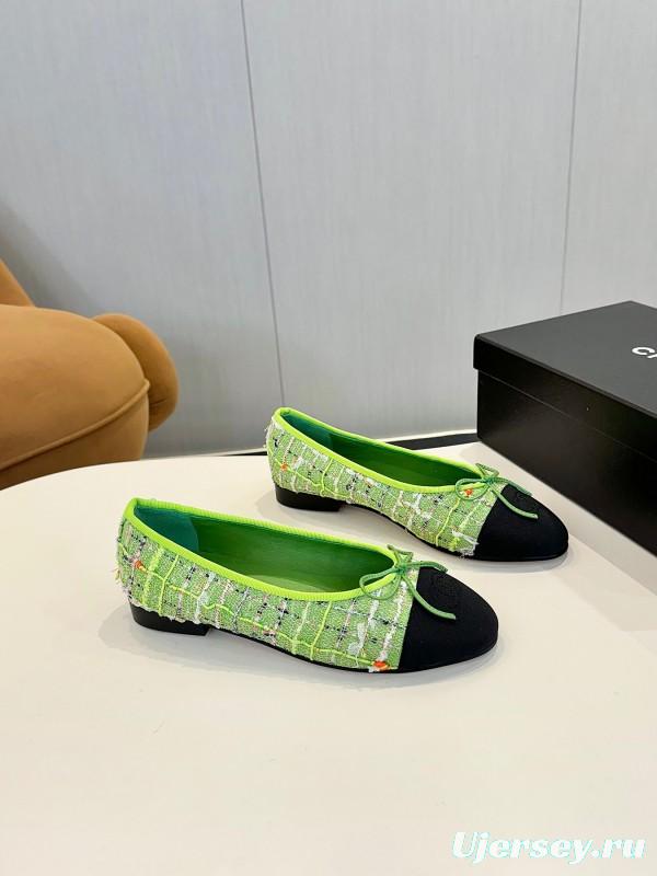 2025 Women Chanel Green Black Lambskin Ballet Flats LY00250