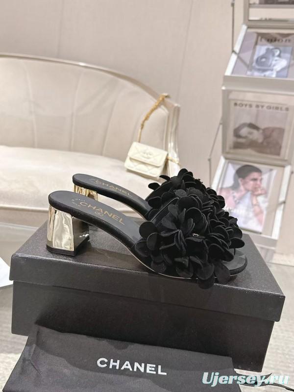 2025 Women Chanel Black Leather Slippers Floral B2032-2
