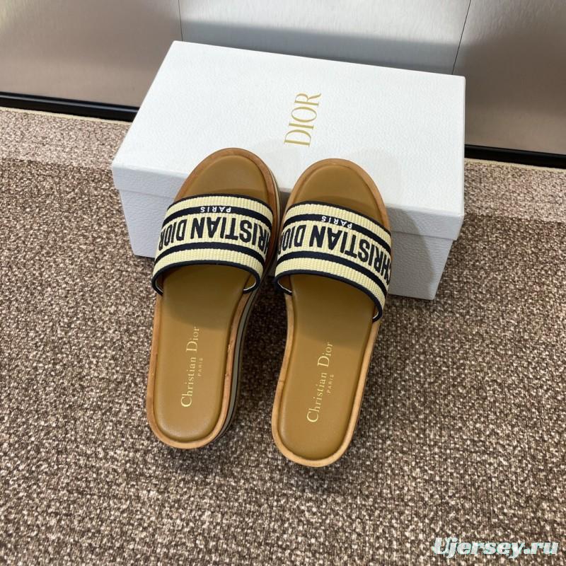 2025 Slippers Dior Beige Navy Canvas Leather Platform CHRISTIAN DIOR CD004