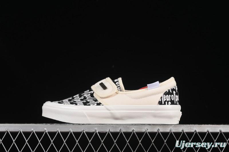 Vans Slip-On Classic Checkerboard Casual Skate Shoes - VN0009QCBLE