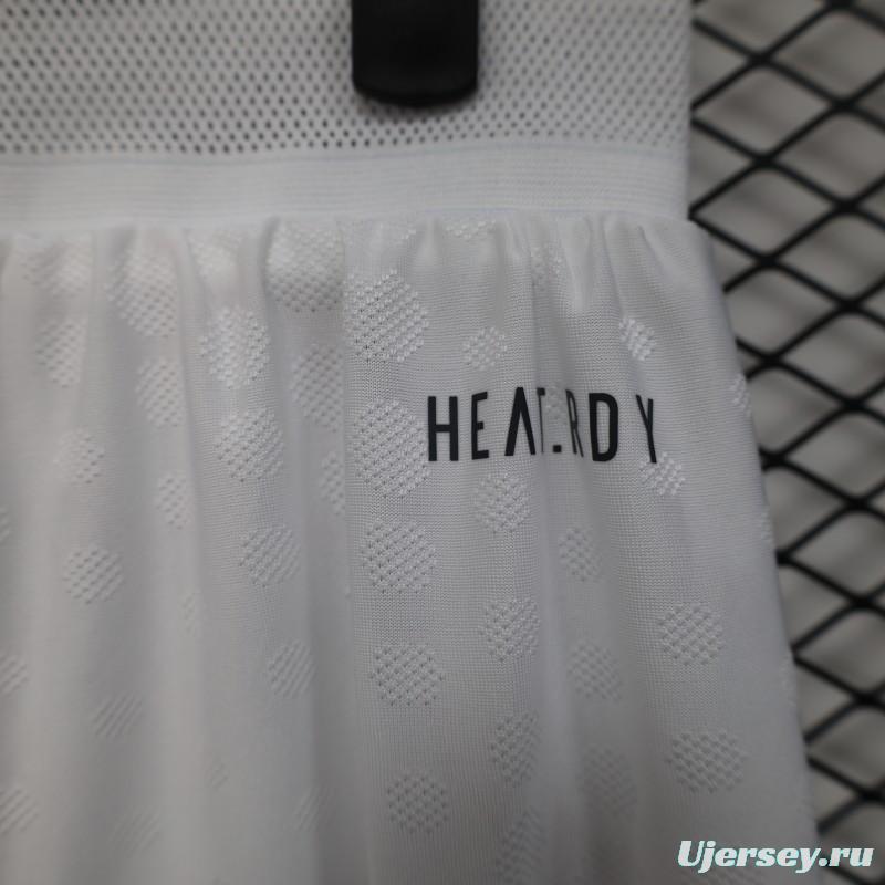 Player Version 25/26 Bayern Munich Home Shorts