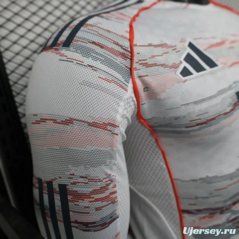 Player Version 25/26 Bayern Munich Away Long Sleeve Jersey