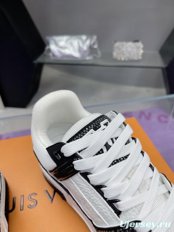 2025 Unisex Louis Vuitton White Black Leather Fabric Plimsolls Handcrafted Rhinestones AS00400