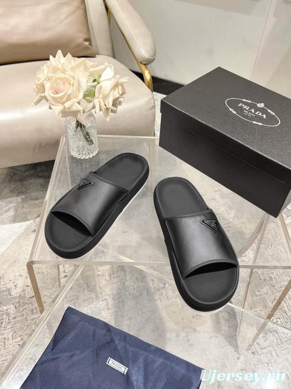 2025 Men Prada Black Leather Slippers KFY00220