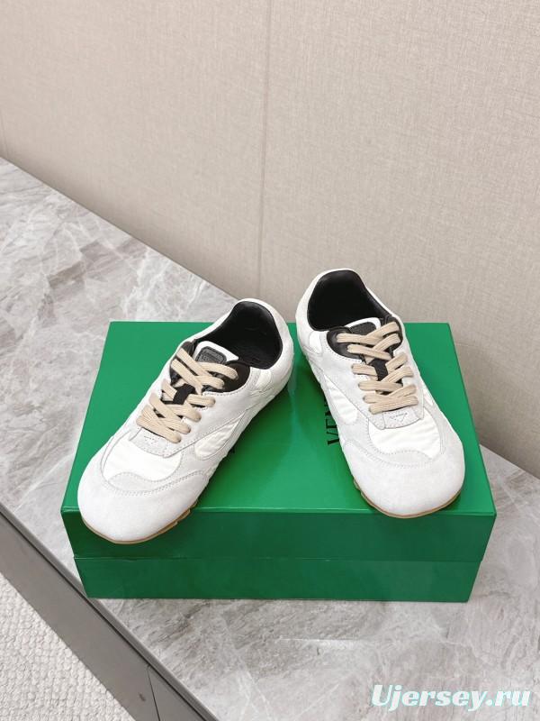 2025 Unisex Bottega Veneta White Black Nylon Suede Sneakers KFY00290
