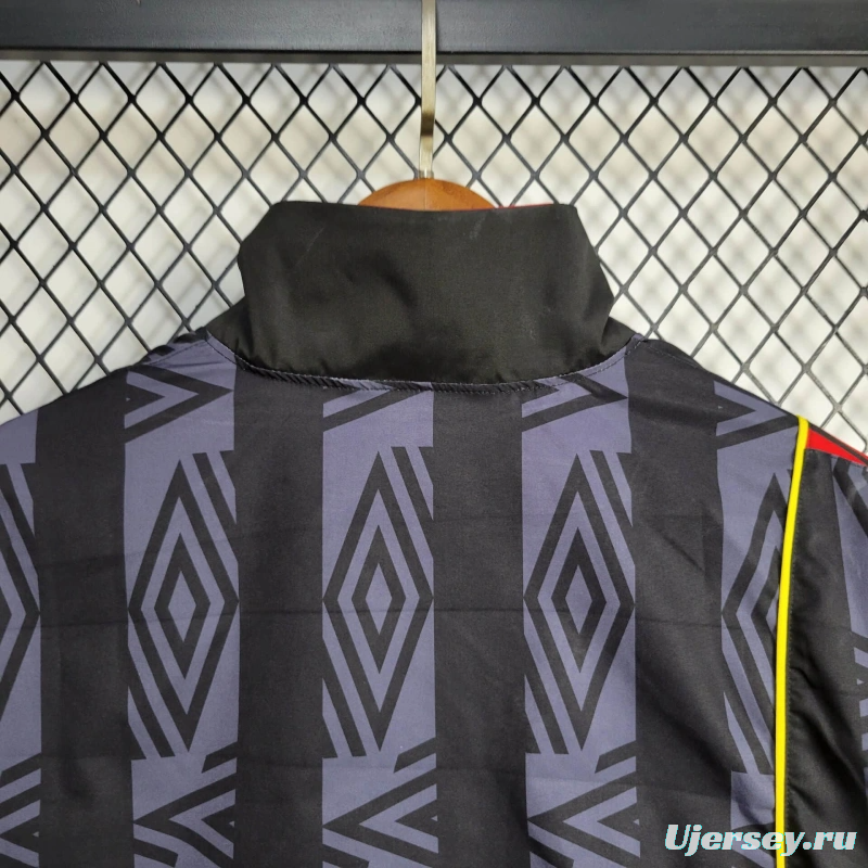 25/26 Manchester United Jacket Retro Black Pattern Windbreaker