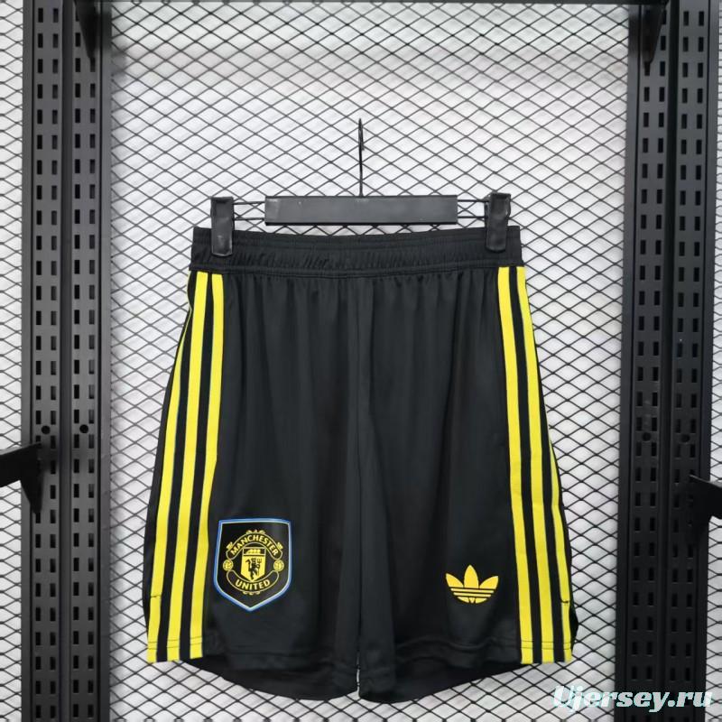 Player Version 25/26 Manchester United Away Shorts