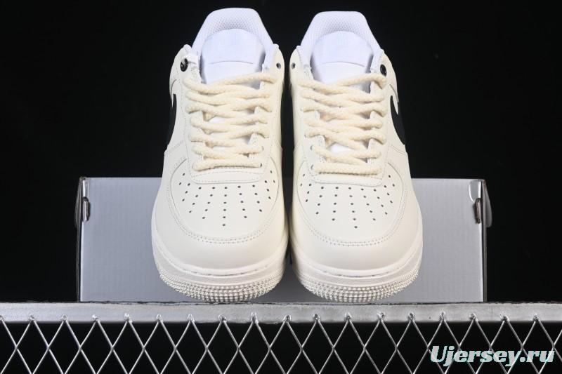 Nike Air Force 1 '07 Low Casual Sneakers in White Black - ZH0318-128