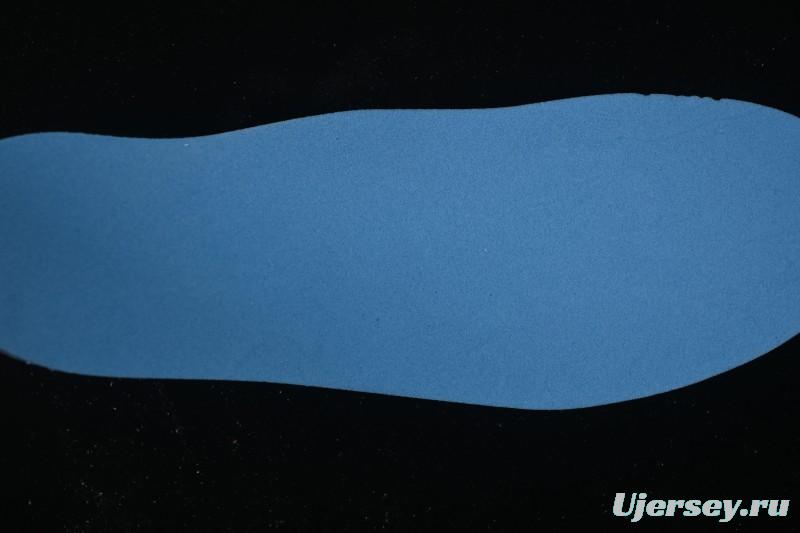 Nike Air Max 95 Retro Cushioned Running Shoes with Air Sole - CT1268-100