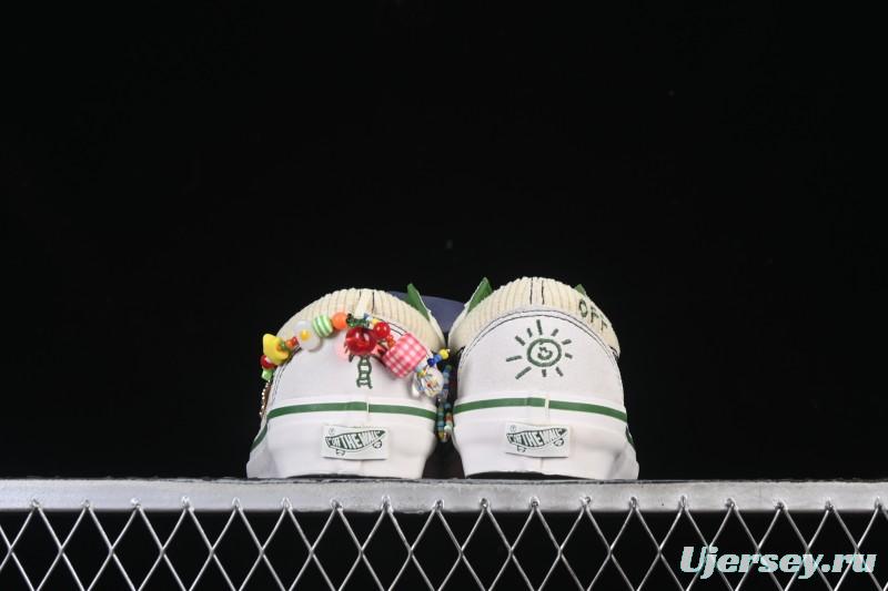 Vans Old Skool Low Top Casual Skate Shoes - VN000EGYCRM