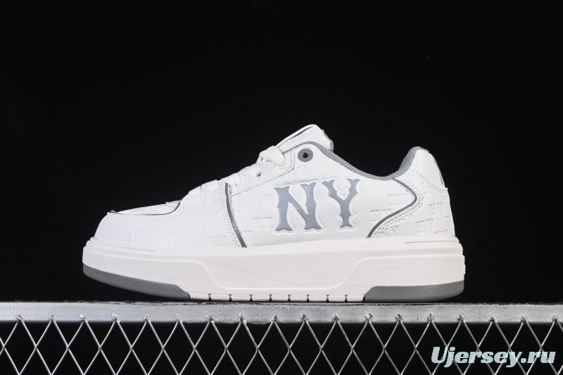 New York Yankees Bigball Chunky Embo Monogram Platform Sneakers - 3ASXE035N50GRS