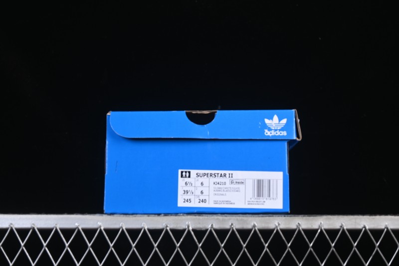 Adidas Originals Superstar II Casual Sneakers with Shell Toe Design - KJ4210