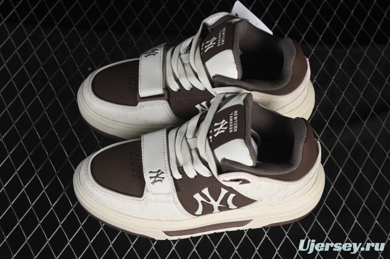 New York Yankees Chunky Liner Magic Strap Lightweight Platform Casual Sneakers - 3ASXW015N50BRS