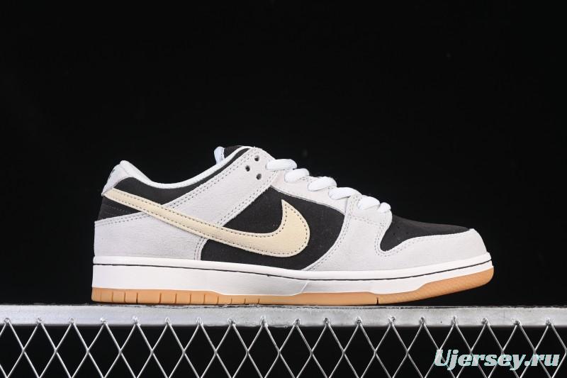 Nike SB Dunk Low Casual Skate Shoes - HF3704-001