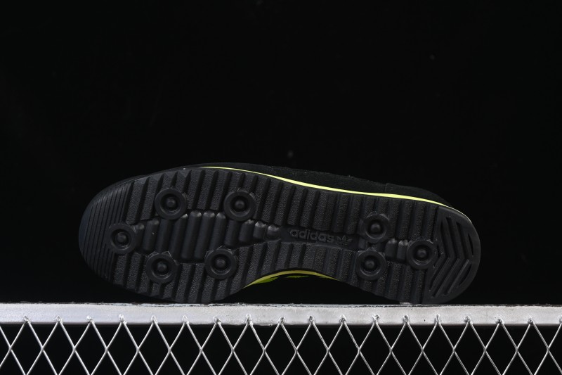 Adidas Originals SL 72 OG Retro Running Shoes with Classic Suede Design - IG4647