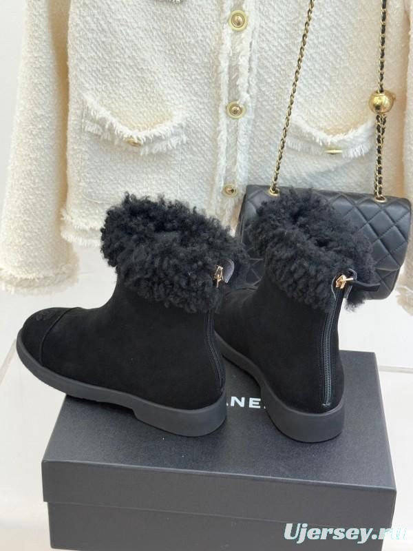 Chanel 25K Series Two-Tone CC Fur Snow Boots - KFY00300