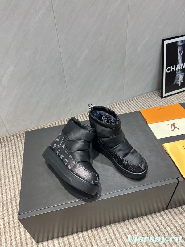 Louis Vuitton Fall/Winter 2025 Snow Boots Series Round Toe Thick Sole Down-Filled Snow Boots - KFY00310
