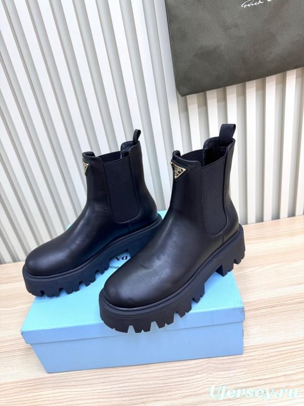 Prada 2025 SS Chunky Sole Ankle Boots - LY0340
