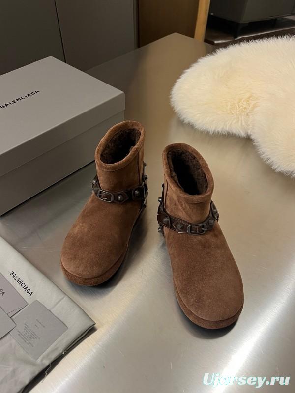 Balenciaga Fall Winter 2025 Buckle Studded Snow Boots - LY00300