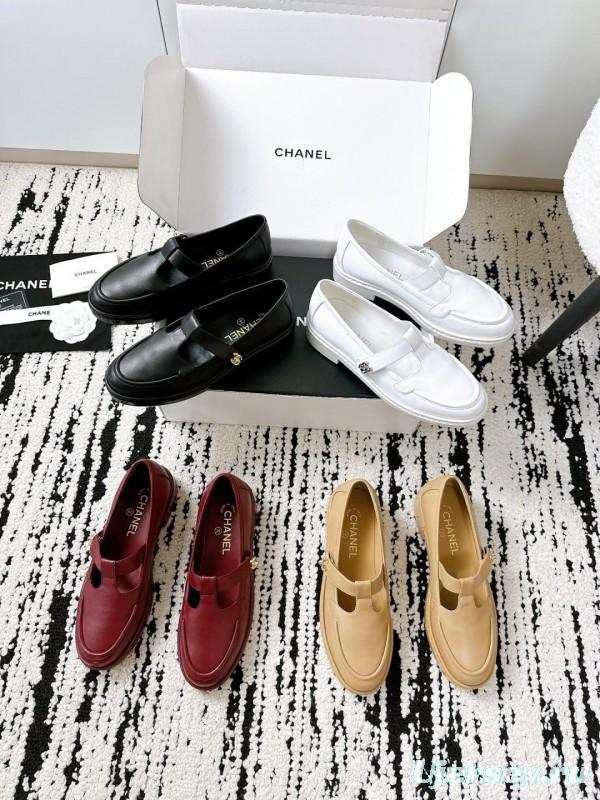 Chanel 2025 SS Loafers Classic Elegant Design - KFY00320