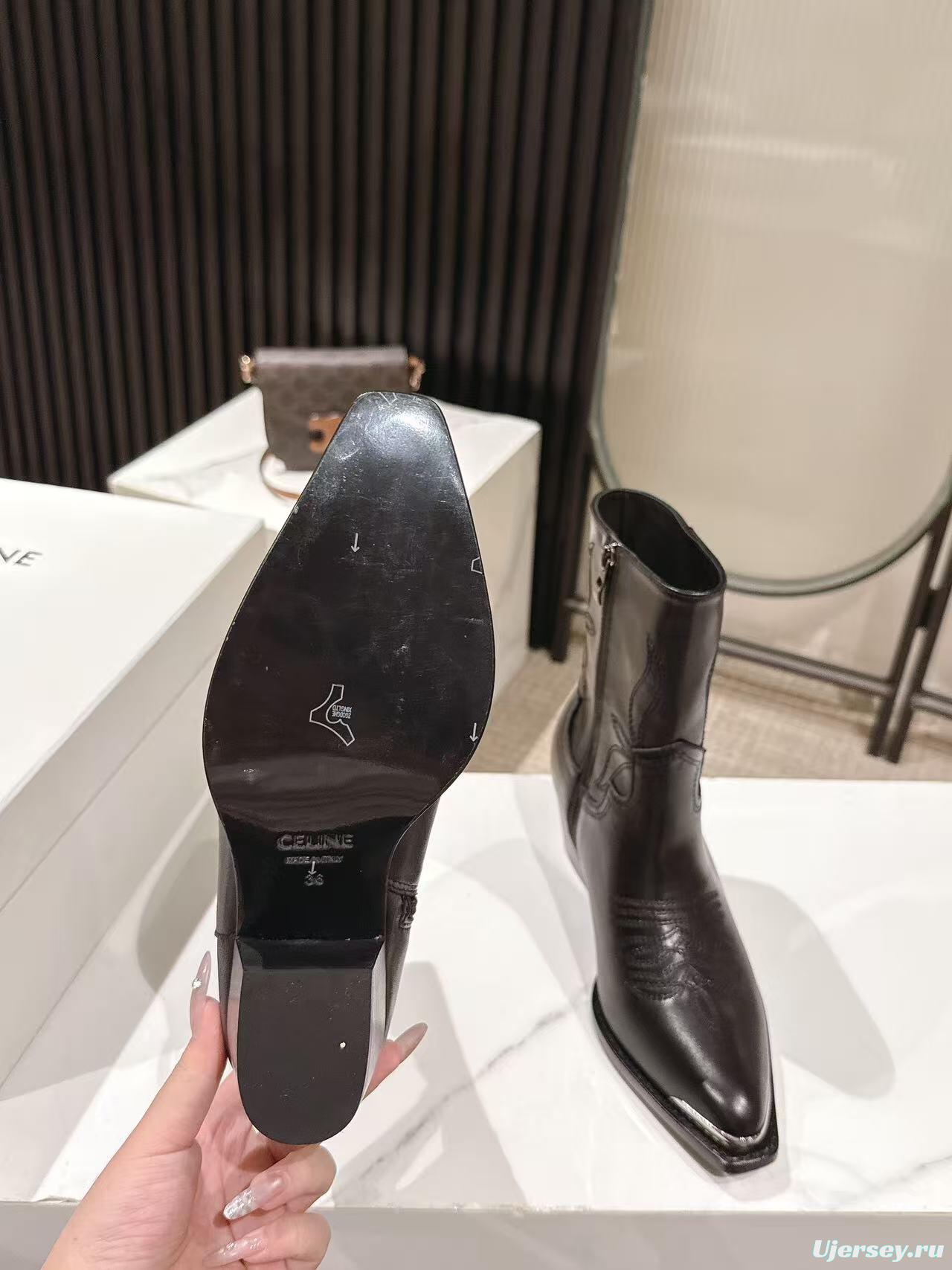 CELINE 2025/SS Retro Fashion Ankle Boots - LY00440