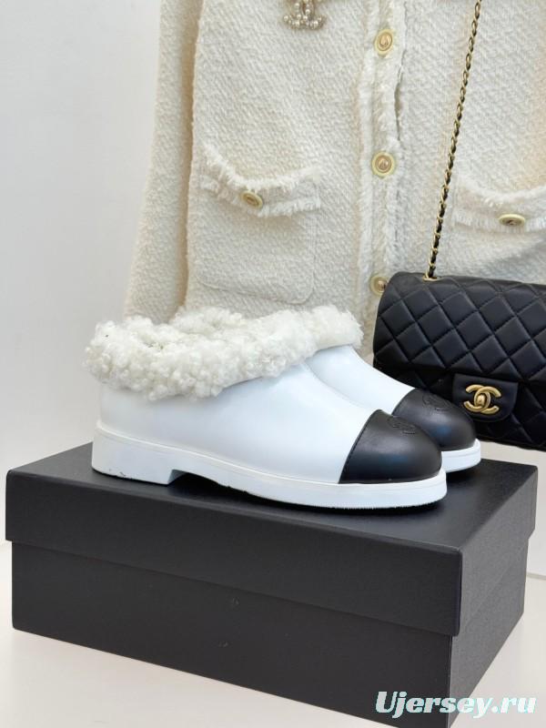 Chanel 25K Series Two-Tone CC Fur Snow Boots - KFY00270