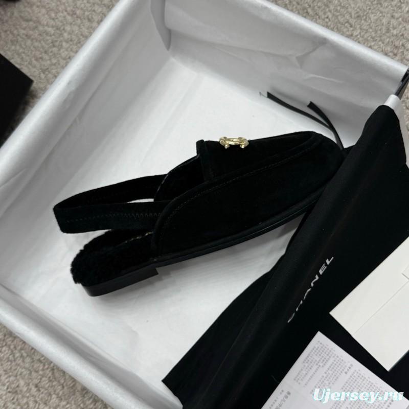 Chanel 2025 SS Teddy Fur Loafers with Double C Logo - KFY00300