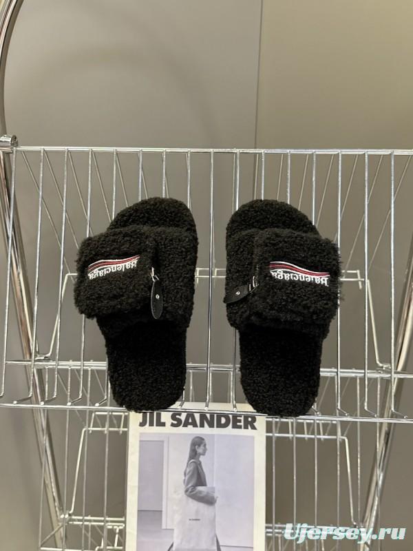 Balenciaga 2025/SS Couple Edition Coca-Cola Logo Furry Slippers - KFY00230