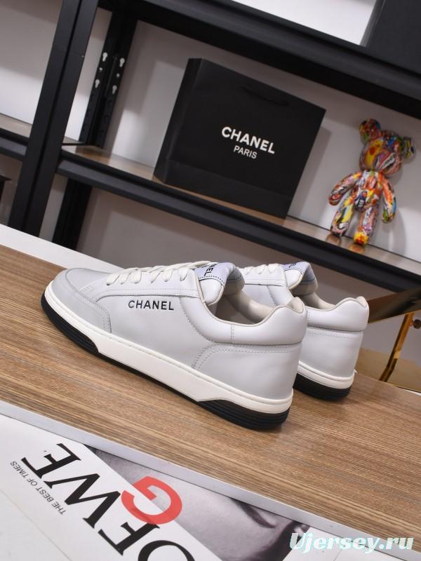 Chanel Classic Loafer with Gradient Logo and Platform Sole - KFY00350