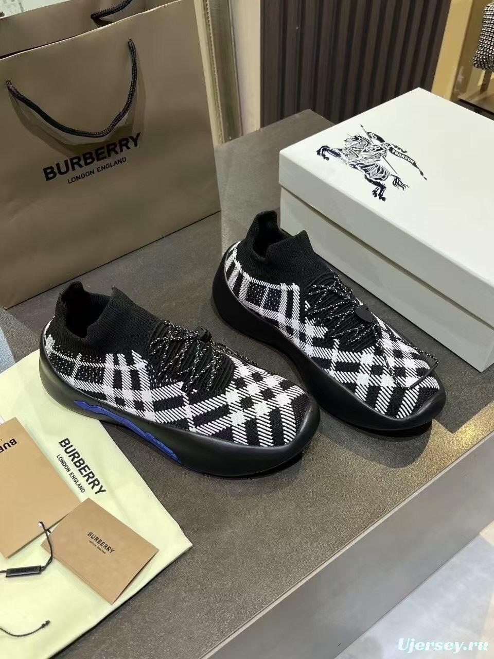 Burberry 2025/SS Italian-Made Sneakers - KFY00280