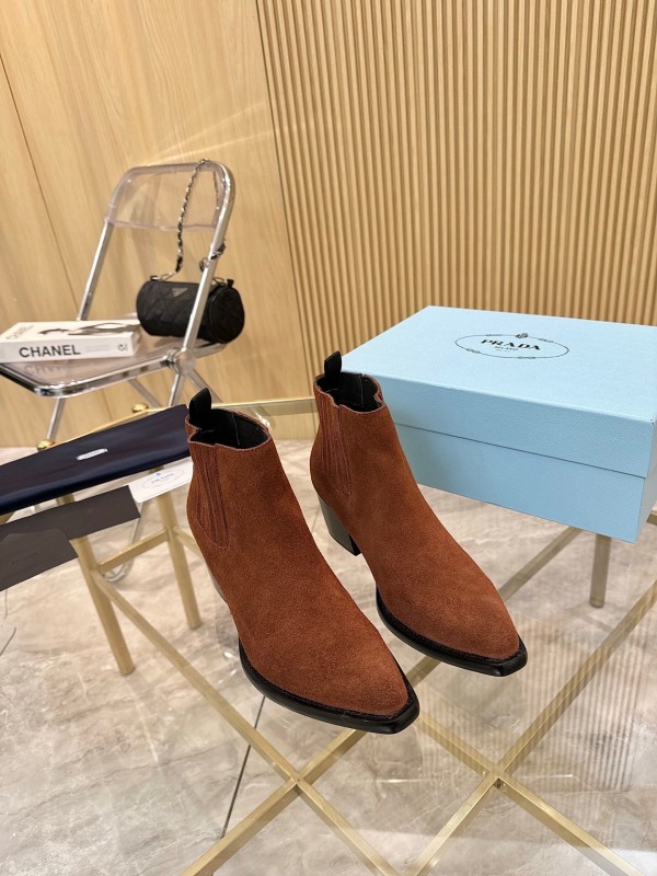 Prada Classic Pointed Toe Boots - LY00310