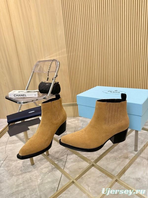 Prada Classic Pointed Toe Boots - L Y00310