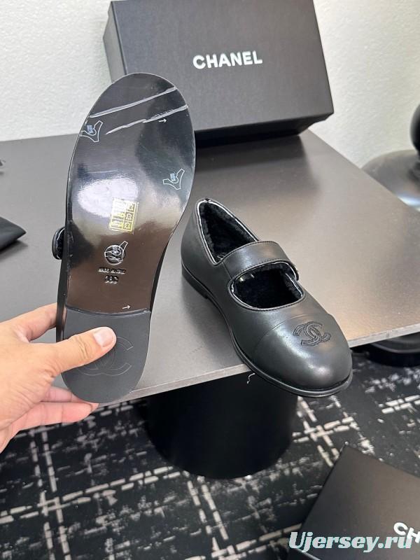 Chanel 2025 SS French Mary Jane Flat Shoes with Fur Trim - KFY00300