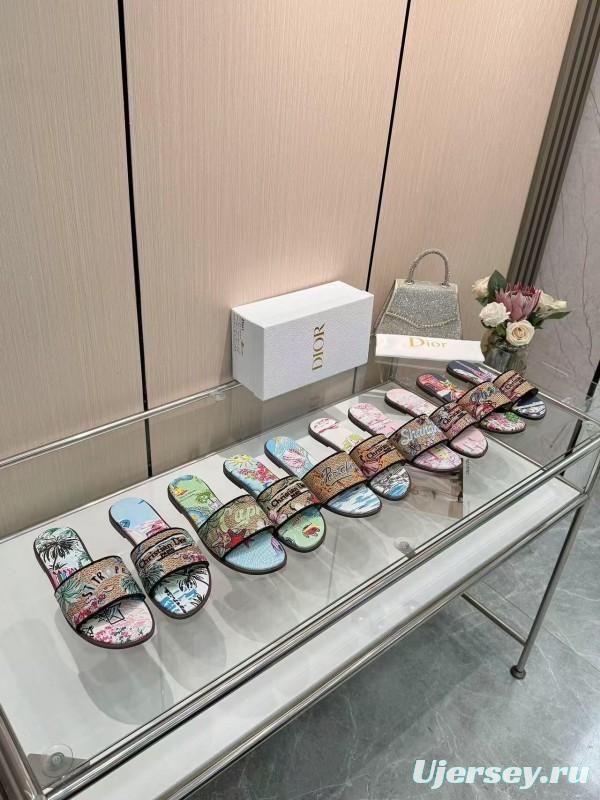 Dior 2025 SS Embroidered Monogram Slippers for Women with Lambskin Lining - L Y00200/L Y00240