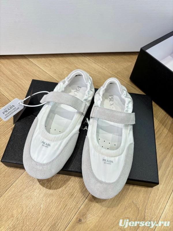 Prada Metal Toe Thin Sole Training Shoes Casual Sneakers - LY00260