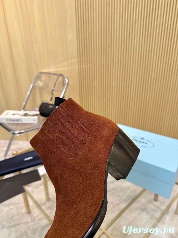 Prada Classic Pointed Toe Boots - LY00310