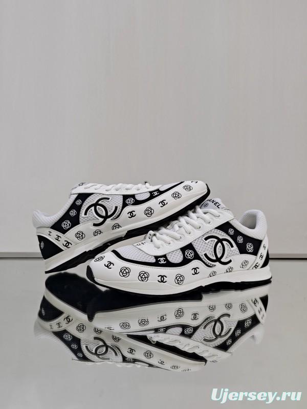 Chanel 2025 SS Limited Edition Silver Horn King 2 Sneakers - KFY00340