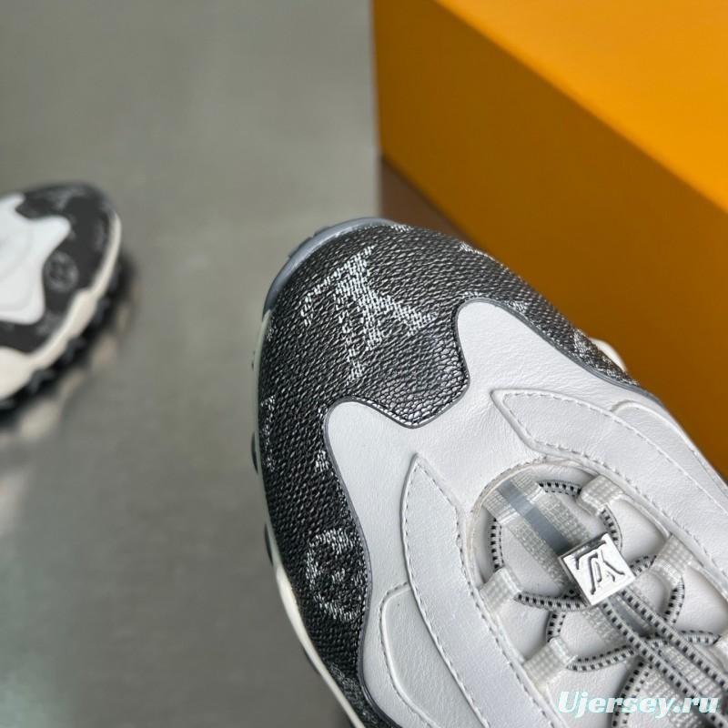 LV RUSH Calfskin Metal LV Circle Accessory Slip-Resistant Low-Top Casual Lifestyle Shoes - YC