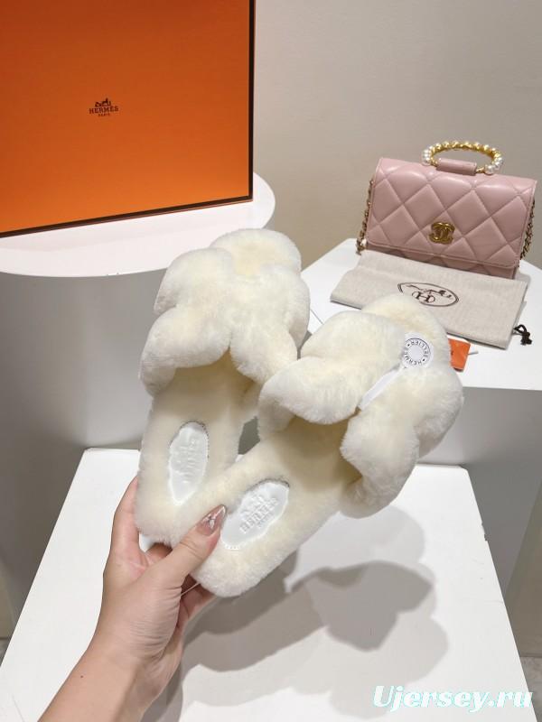 Hermès 2025 SS Love Fur Slippers Flat Sole Autumn Winter Collection - LY00240