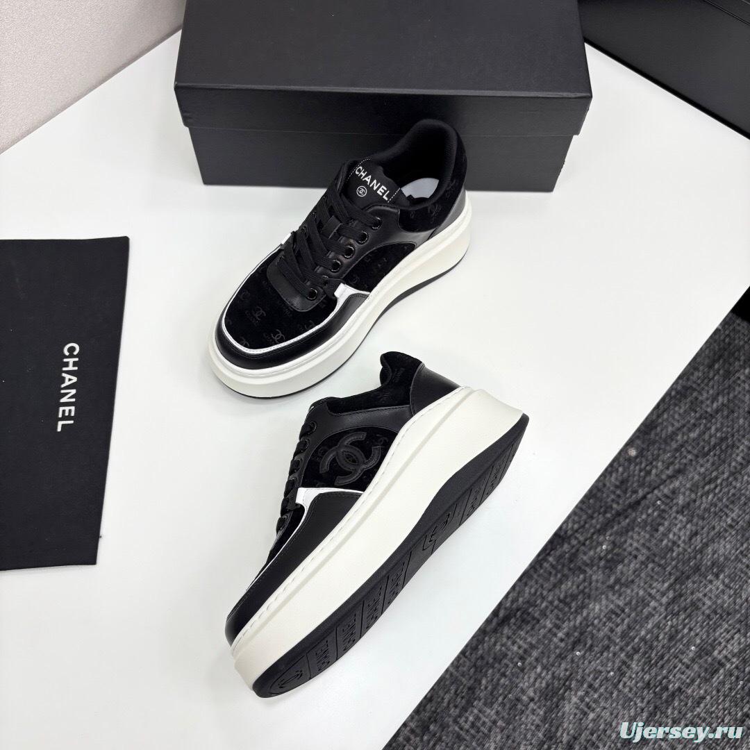 Chanel 2025 SS Panda Casual Sneakers - LY00340