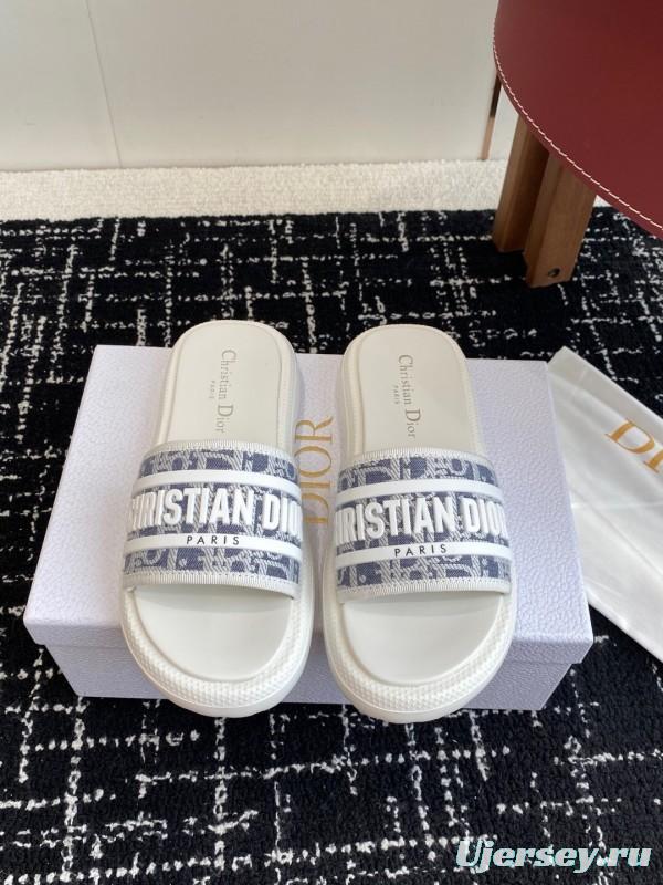 Dior Spring Summer 2025 Latest Ultra-Light Foam Sole Beach Sandals - KFY00260