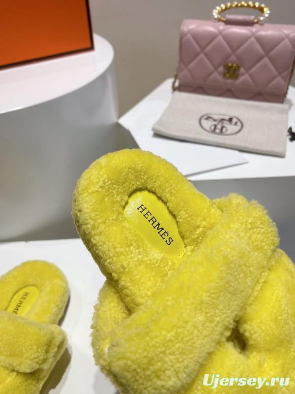 Hermes Love Uncle Full Wool Slippers with Wavy Fur Design - LY00270