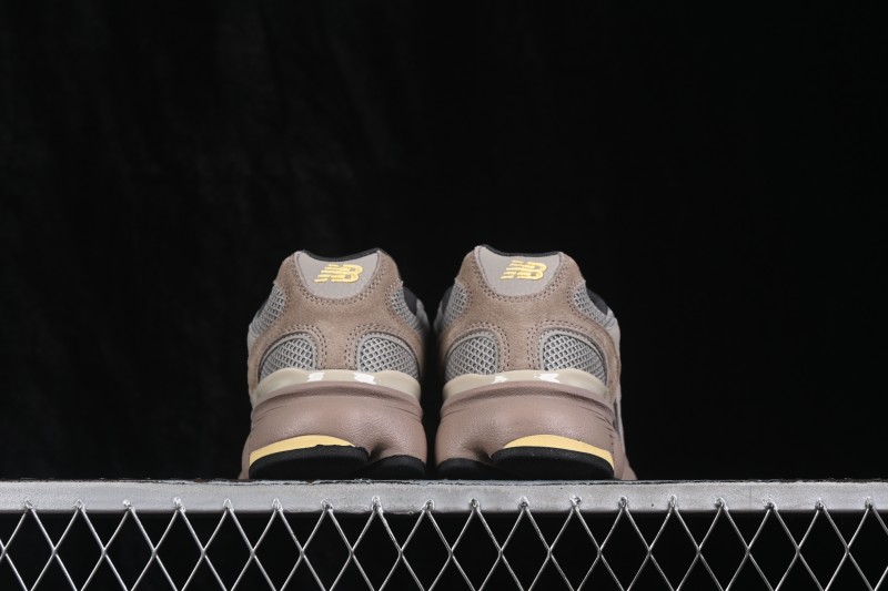 New Balance 603 Series Retro Casual Running Shoes with Breathable Mesh Upper - M6034UU