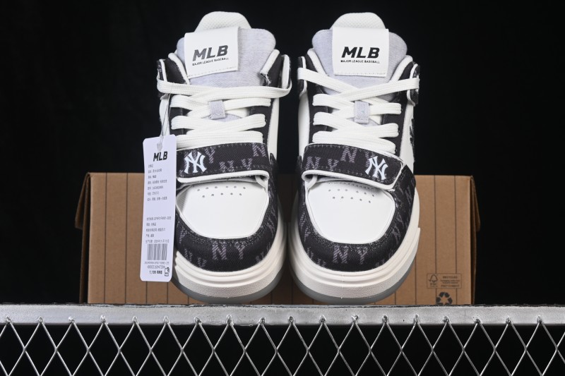 New York MLB Chunky Liner Pocket Monogram High-Top Thick-Soled Running Sneakers - 3ASXMDM6N50BKS