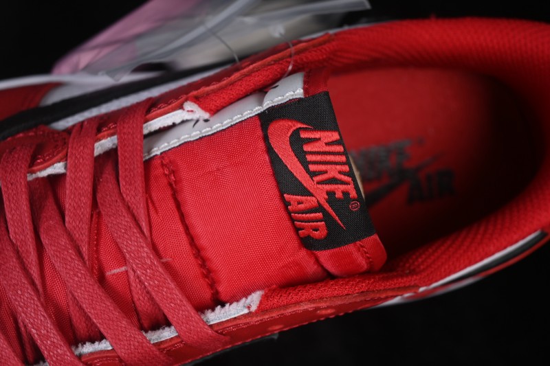 ZG Edition Travis Scott x Air Jordan 1 Low OG AJ1 Low-Top Sneakers with Reverse Swoosh and Full-Grain Leather - DM7866-101