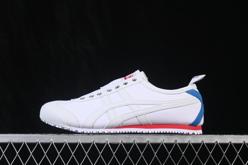 Nike D3K0N-100 Performance Footwear with Precision Fit - B.C3