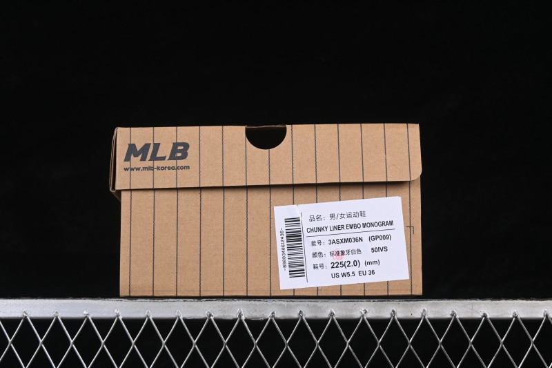 MLB New York Yankees Bigball Chunky Embo Monogram Platform Casual Sneakers - 3ASXM036N50IVS